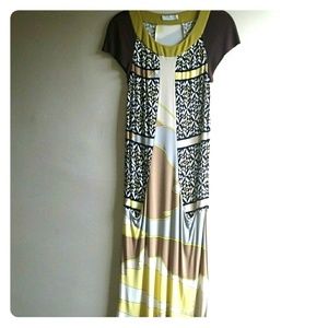 Used Pucci short sleeved casual dress.